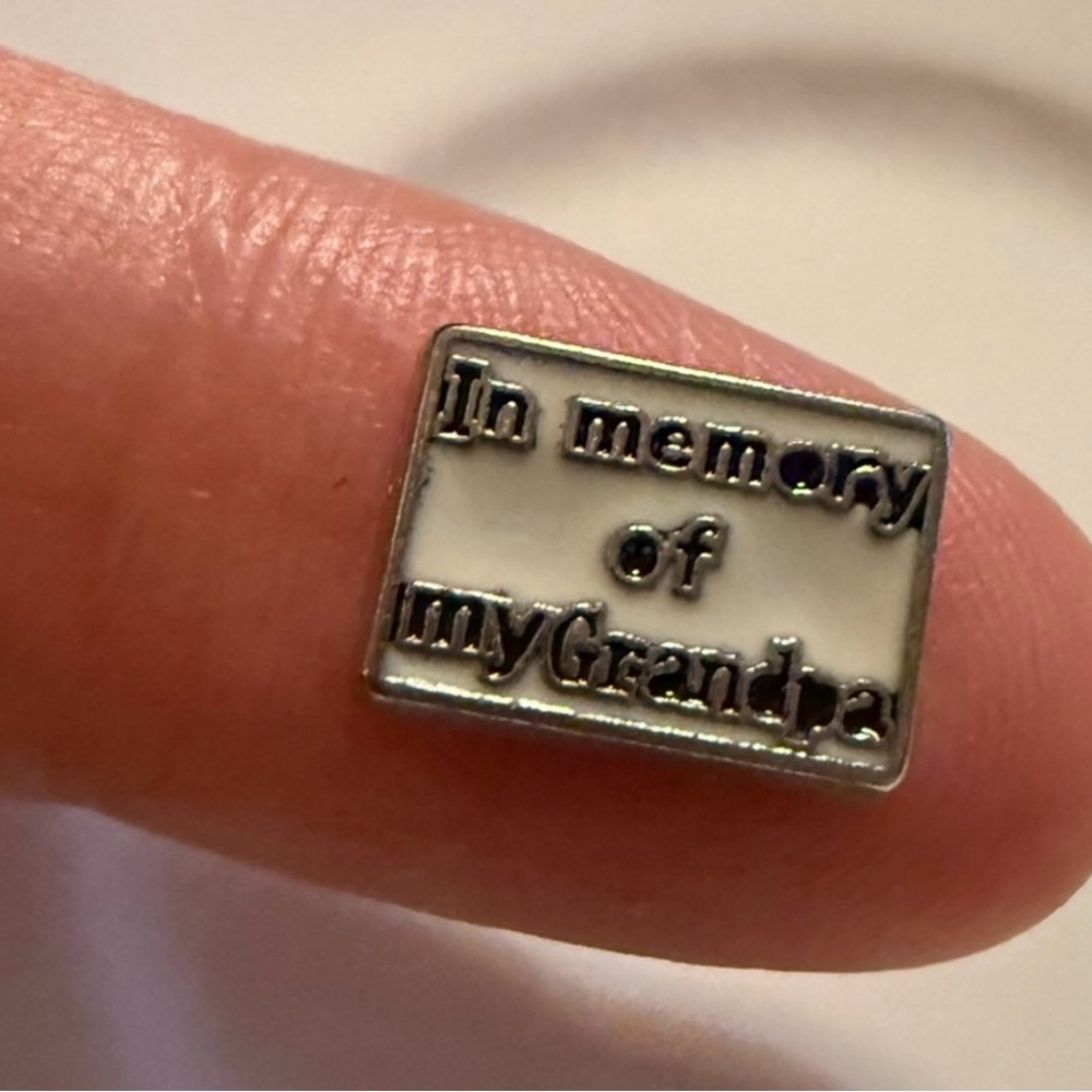 $1 Silver Grandpa Memorial Floating Charm~New~$1 WITH ANY $10 ORDER OR MORE - Picture 5 of 13